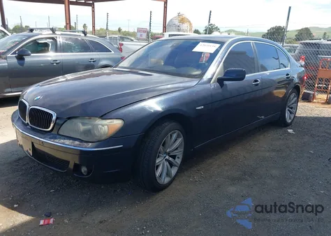 2007 BMW 750Li из США, поврежденный, VIN WBAHN83547DT65971
